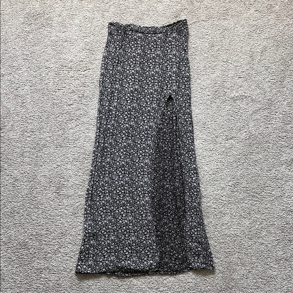 H&M Black and White Maxi Skirt with Slit